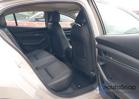 2022 Mazda Mazda3 Select z USA, uszkodzony, nr VIN 3MZBPABL1NM305705